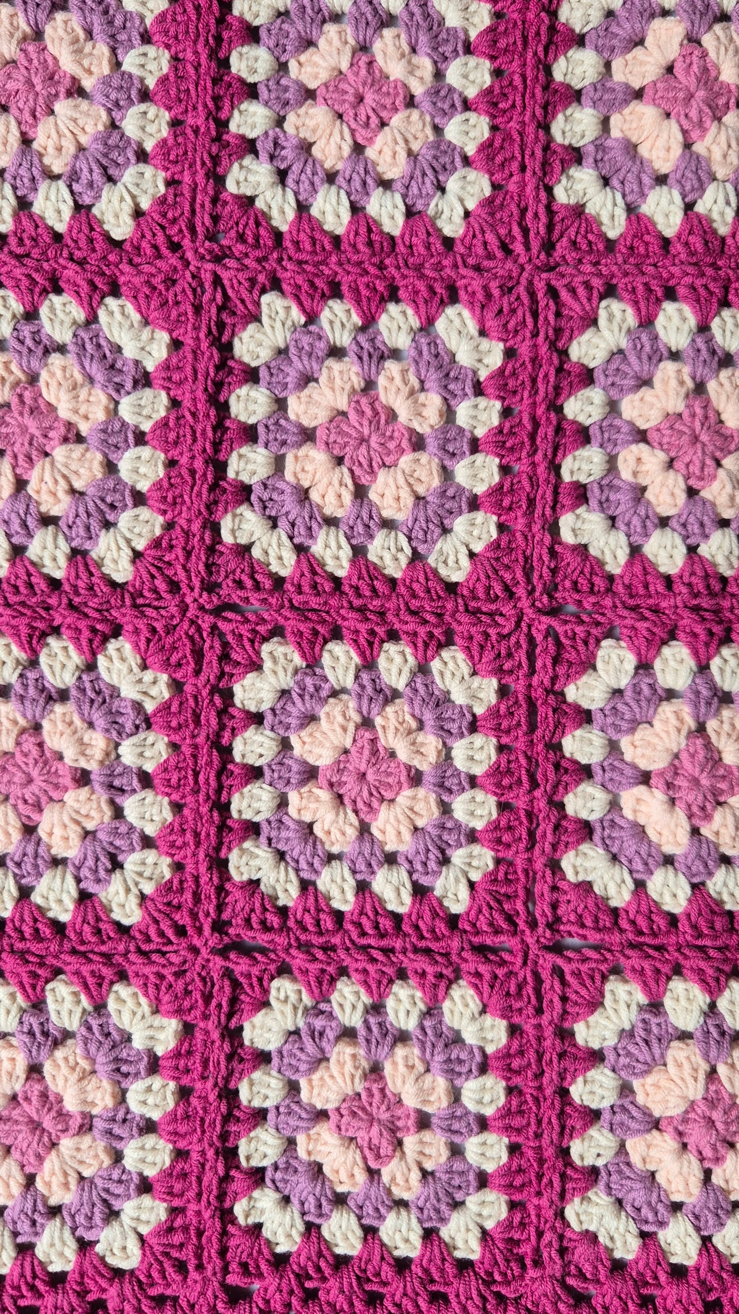 Granny-Square Babydecke – Handgefertigt mit Liebe