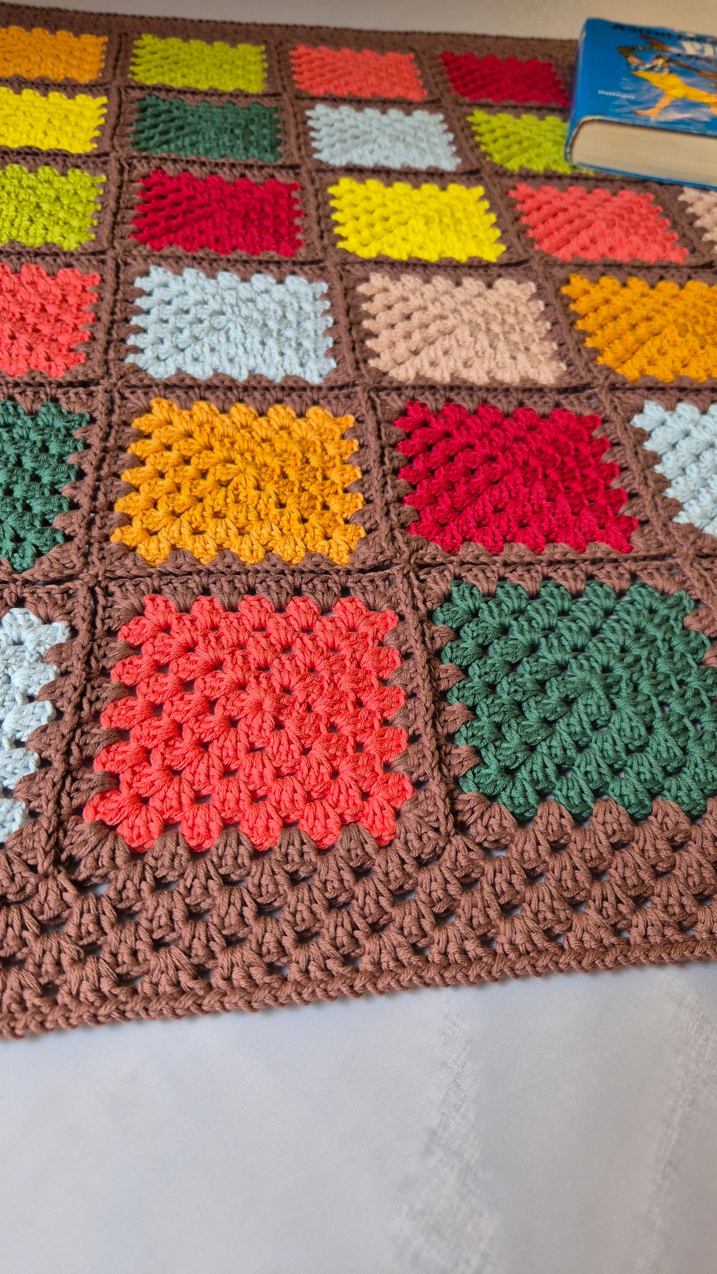 Babydecke Bio-Baumwolle – Handgefertigtes Granny-Square Design