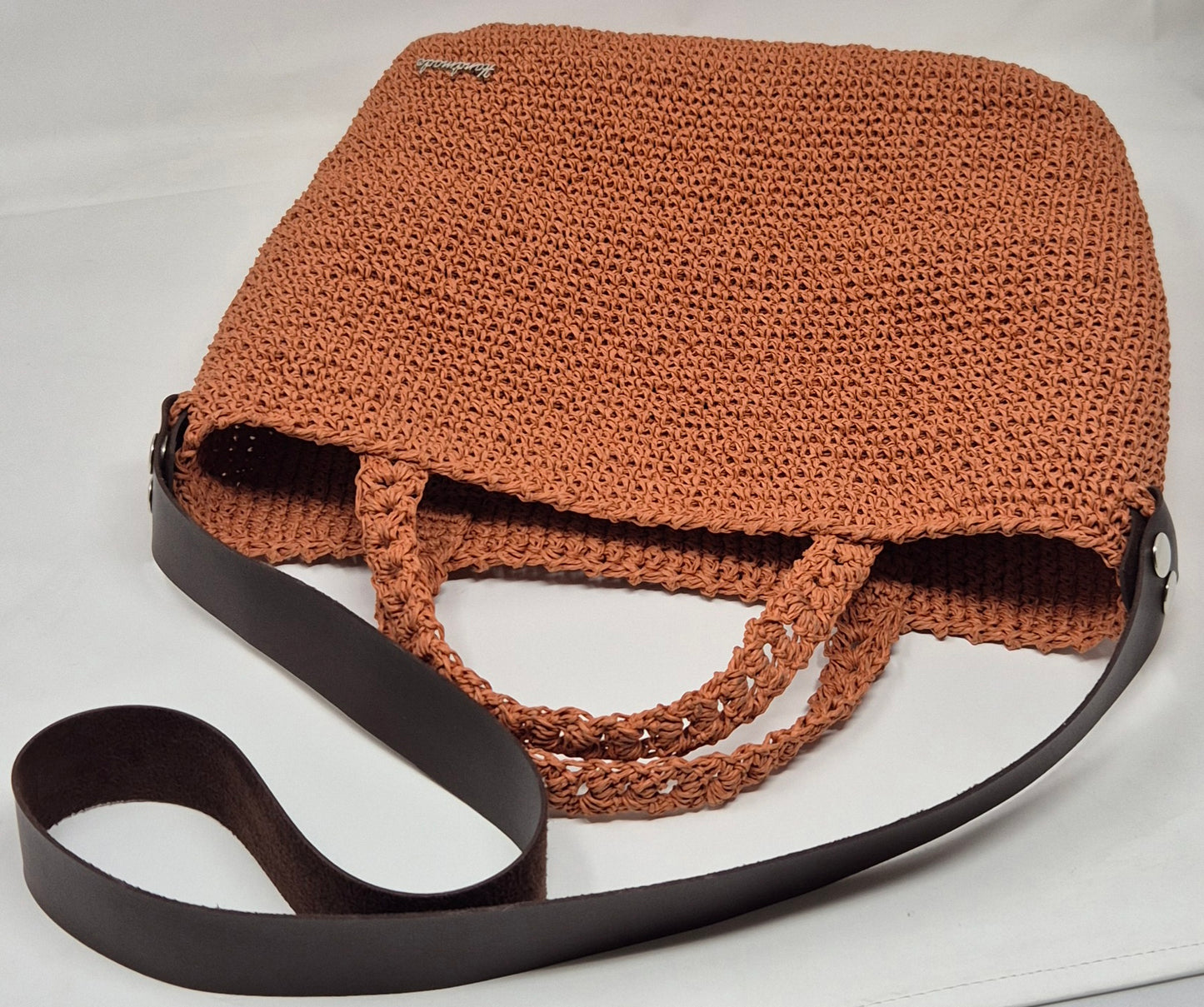 Papiergarn-Tasche,Häkeltasche mit Innentasche und Kunstlederträger – lachsbraun | handmade by dudest