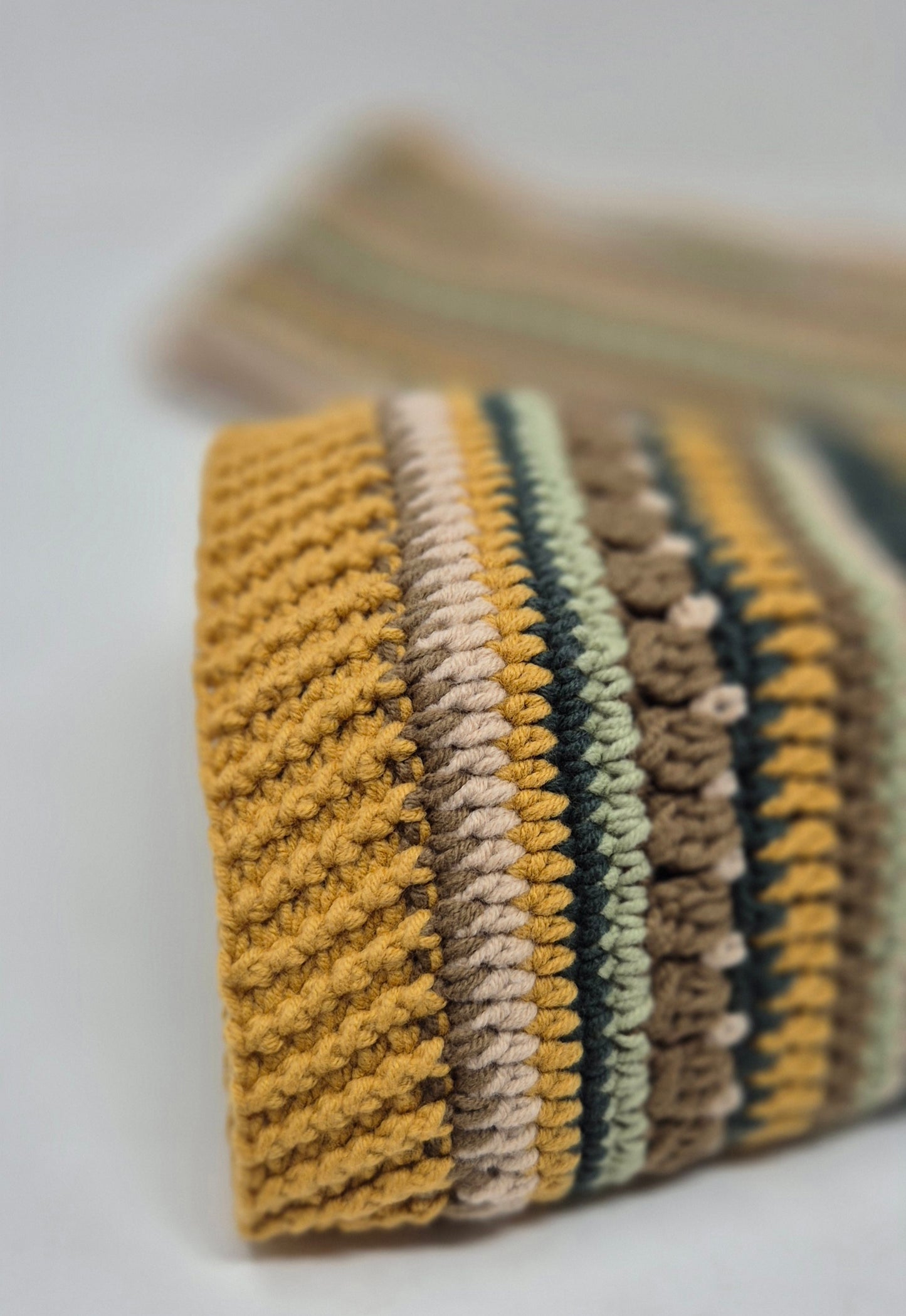 HERBSTWALD Set – Handgehäkelte Mütze & Schal aus Baumwollmix